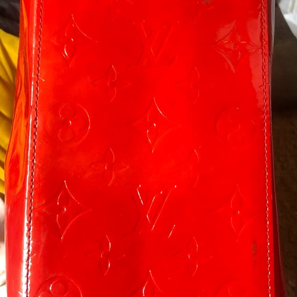 Authentic Louis Vuitton Red Verni Catalina Leather Tote - Picture 3 of 17